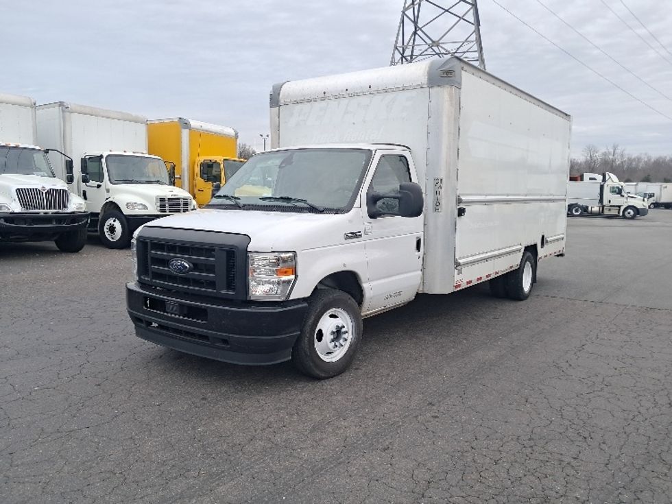 Light Duty Box Truck-Light and Medium Duty Trucks-Ford-2022-E350-Greensboro-NC-87,702\n\t\tmiles-$ 32,750 - Image 3