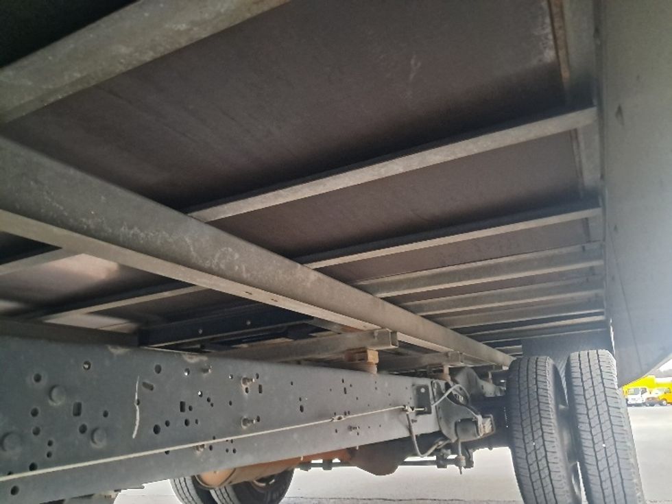 Light Duty Box Truck-Light and Medium Duty Trucks-Ford-2022-E350-Greensboro-NC-87,702\n\t\tmiles-$ 32,750 - Image 5