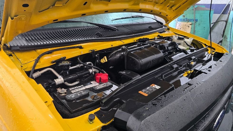 Light Duty Box Truck-Light and Medium Duty Trucks-Ford-2022-E350-Greensboro-NC-89,186\n\t\tmiles-$ 31,000 - Image 23