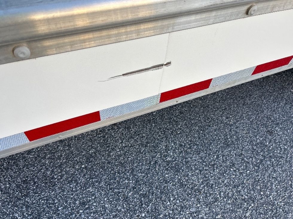 Light Duty Box Truck-Light and Medium Duty Trucks-Ford-2022-E350-Greenville-SC-86,326\n\t\tmiles-$ 34,500 - Image 25