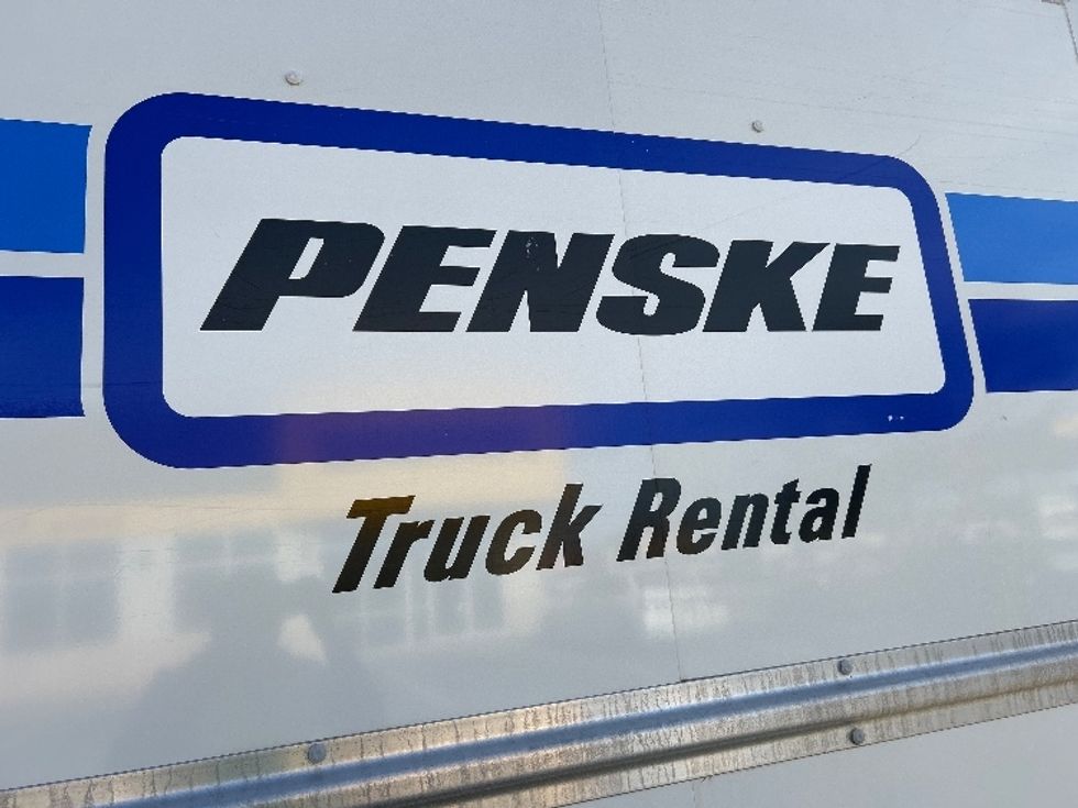 Light Duty Box Truck-Light and Medium Duty Trucks-Ford-2022-E350-Greenville-SC-86,326\n\t\tmiles-$ 34,500 - Image 26