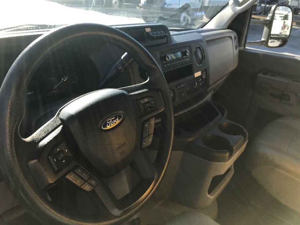 Light Duty Box Truck-Light and Medium Duty Trucks-Ford-2022-E350-Greenville-SC-97,126\n\t\tmiles-$ 30,000 - Image 17