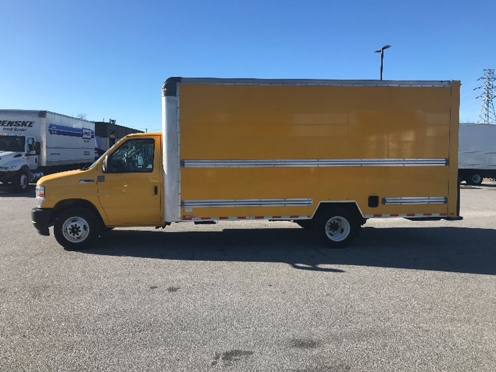 Light Duty Box Truck-Light and Medium Duty Trucks-Ford-2022-E350-Greenville-SC-97,126\n\t\tmiles-$ 30,000 - Image 4