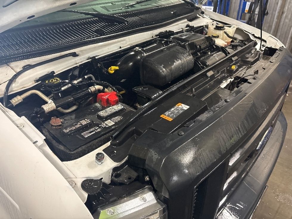 Light Duty Box Truck-Light and Medium Duty Trucks-Ford-2022-E350-Greer-SC-129,400\n\t\tmiles-$ 27,500 - Image 21