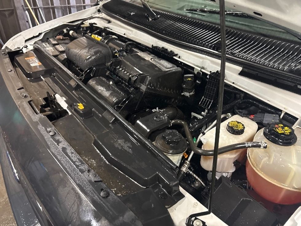 Light Duty Box Truck-Light and Medium Duty Trucks-Ford-2022-E350-Greer-SC-129,400\n\t\tmiles-$ 27,500 - Image 22