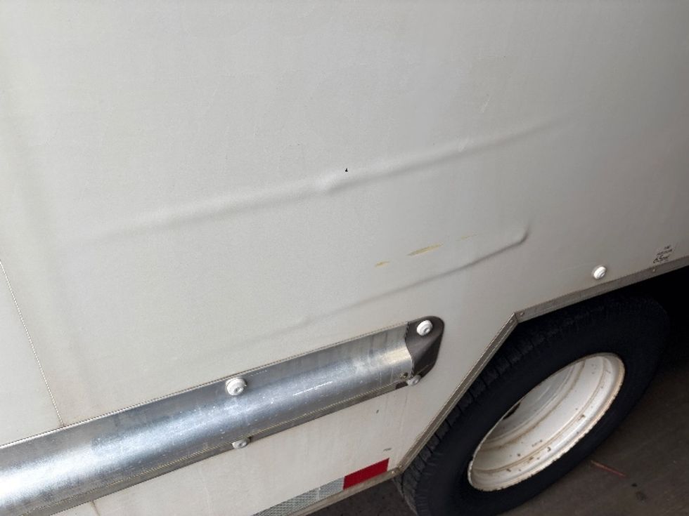 Light Duty Box Truck-Light and Medium Duty Trucks-Ford-2022-E350-Greer-SC-129,400\n\t\tmiles-$ 27,500 - Image 24