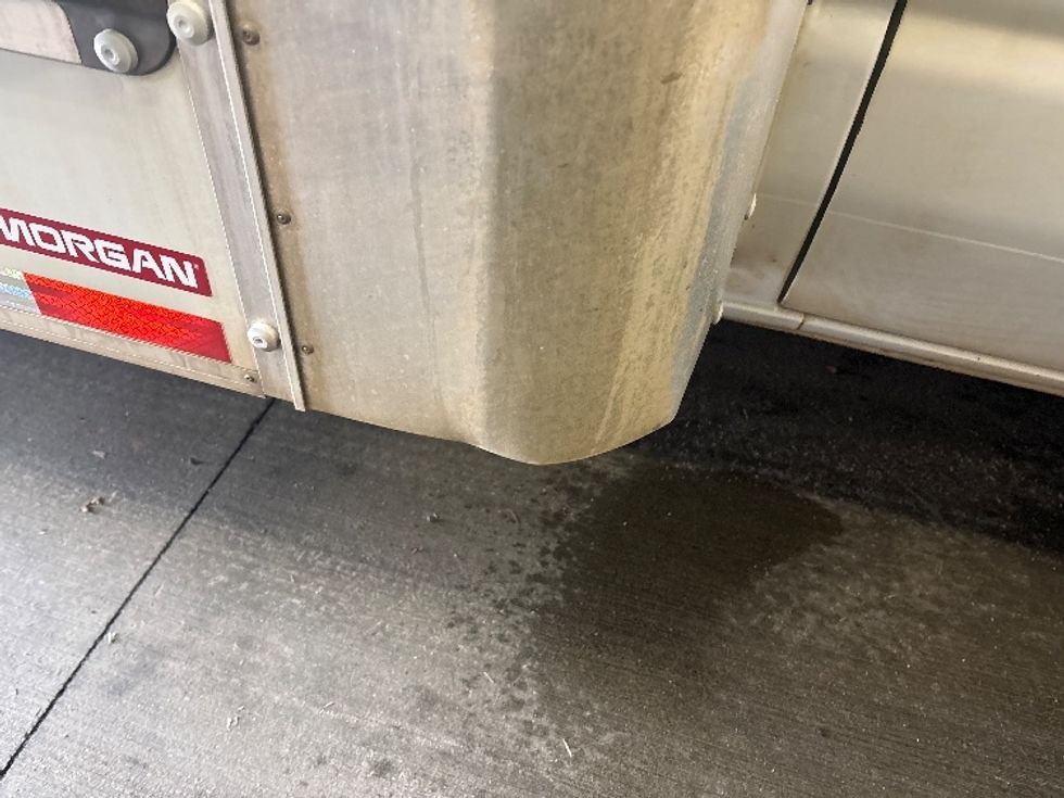 Light Duty Box Truck-Light and Medium Duty Trucks-Ford-2022-E350-Greer-SC-129,400\n\t\tmiles-$ 27,500 - Image 25