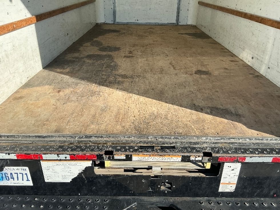 Light Duty Box Truck-Light and Medium Duty Trucks-Ford-2022-E350-Gulfport-MS-103,058\n\t\tmiles-$ 30,250 - Image 10