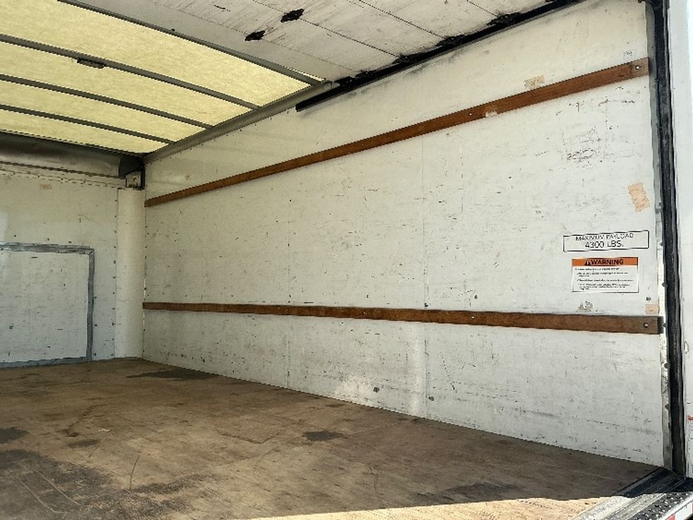 Light Duty Box Truck-Light and Medium Duty Trucks-Ford-2022-E350-Gulfport-MS-103,058\n\t\tmiles-$ 30,250 - Image 12