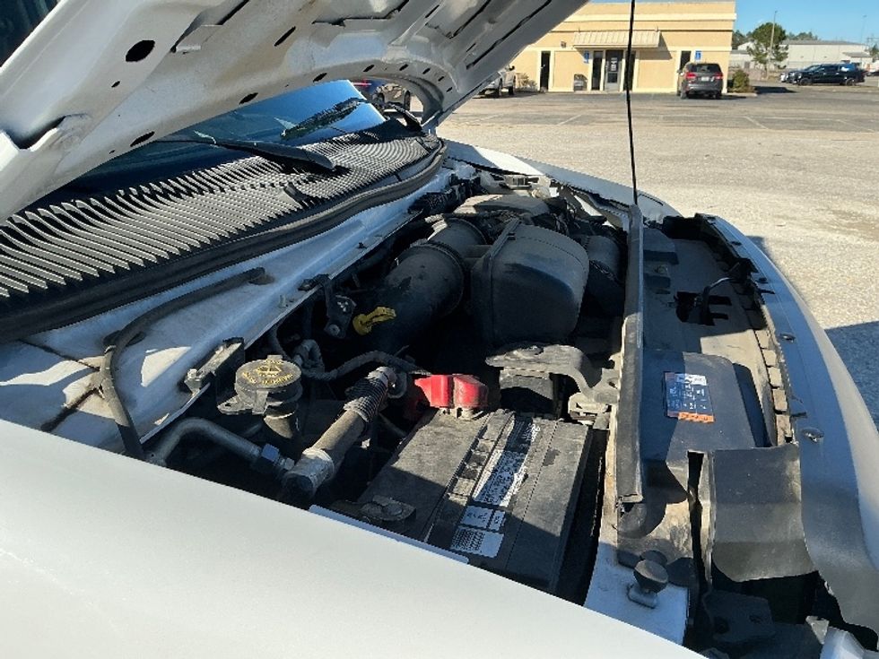 Light Duty Box Truck-Light and Medium Duty Trucks-Ford-2022-E350-Gulfport-MS-103,058\n\t\tmiles-$ 30,250 - Image 23