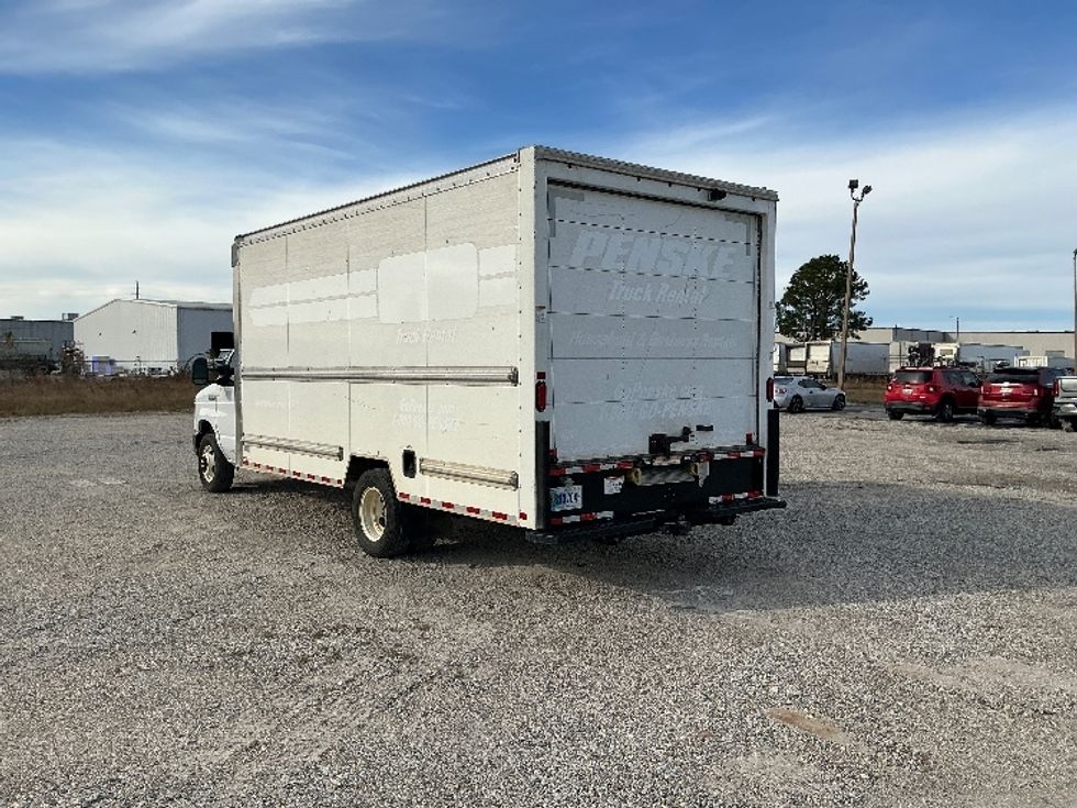 Light Duty Box Truck-Light and Medium Duty Trucks-Ford-2022-E350-Gulfport-MS-118,653\n\t\tmiles-$ 27,750 - Image 6