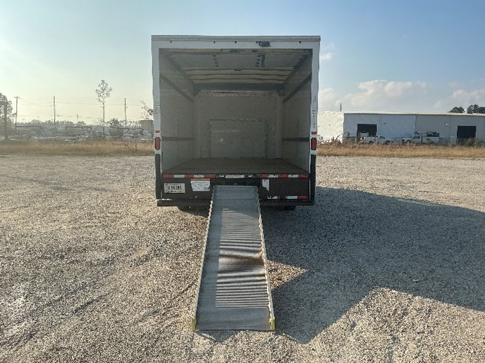 Light Duty Box Truck-Light and Medium Duty Trucks-Ford-2022-E350-Gulfport-MS-93,102\n\t\tmiles-$ 31,500 - Image 9