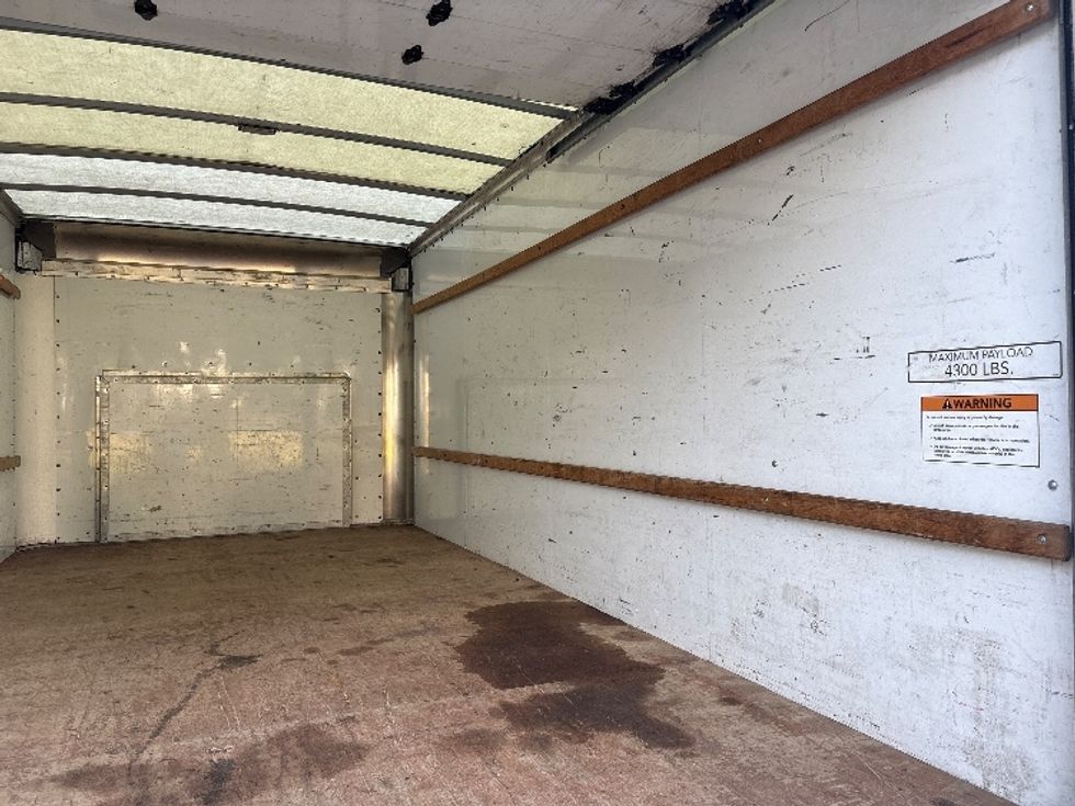 Light Duty Box Truck-Light and Medium Duty Trucks-Ford-2022-E350-Hammond-LA-145,187\n\t\tmiles-$ 24,250 - Image 11