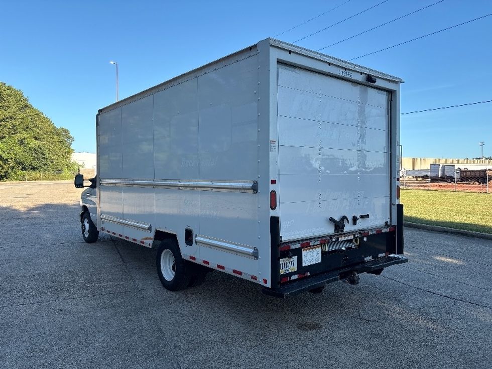 Light Duty Box Truck-Light and Medium Duty Trucks-Ford-2022-E350-Hammond-LA-145,187\n\t\tmiles-$ 24,250 - Image 6