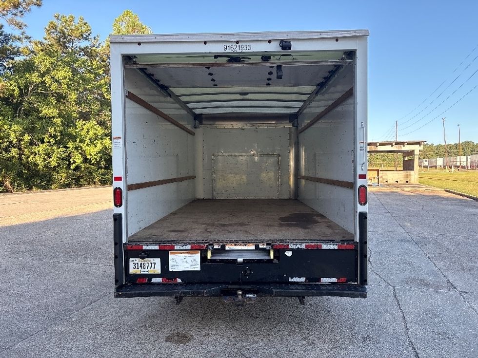 Light Duty Box Truck-Light and Medium Duty Trucks-Ford-2022-E350-Hammond-LA-145,187\n\t\tmiles-$ 24,250 - Image 8