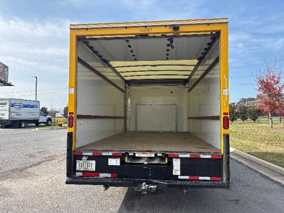 Light Duty Box Truck-Light and Medium Duty Trucks-Ford-2022-E350-Hammond-LA-79,045\n\t\tmiles-$ 34,750 - Image 8