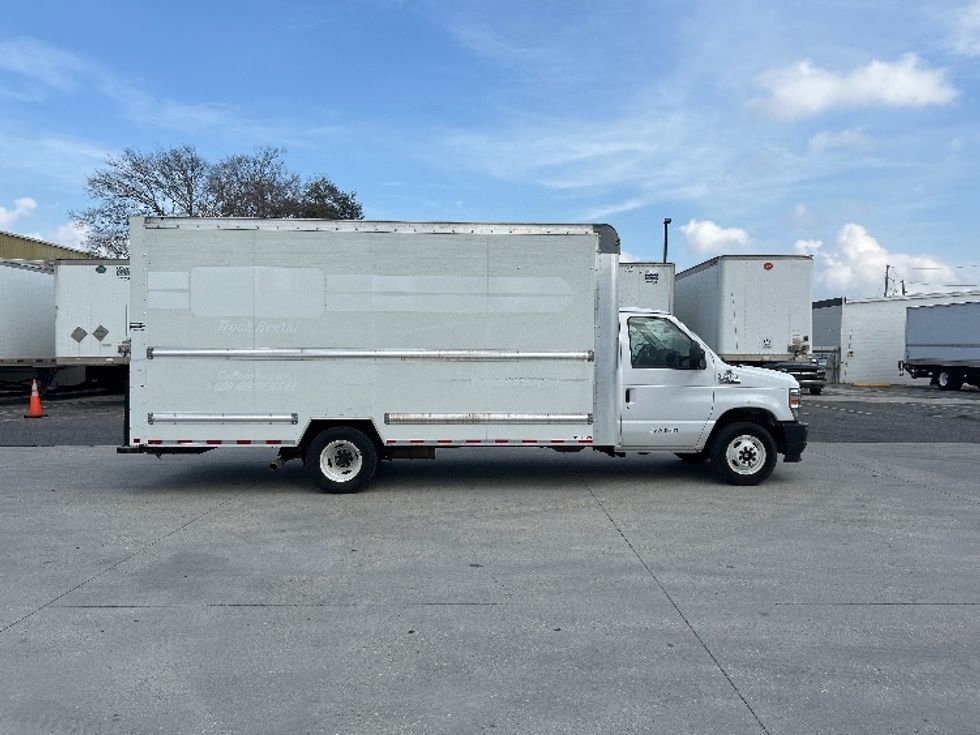 Light Duty Box Truck-Light and Medium Duty Trucks-Ford-2022-E350-Harahan-LA-104,252\n\t\tmiles-$ 30,000 - Image 14