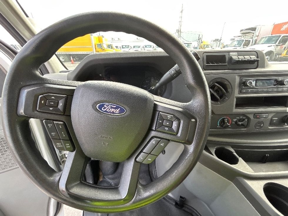 Light Duty Box Truck-Light and Medium Duty Trucks-Ford-2022-E350-Harahan-LA-104,252\n\t\tmiles-$ 30,000 - Image 17