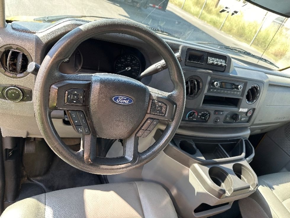 Light Duty Box Truck-Light and Medium Duty Trucks-Ford-2022-E350-Harlingen-TX-107,534\n\t\tmiles-$ 26,500 - Image 18