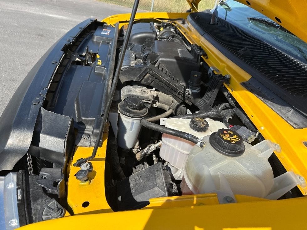 Light Duty Box Truck-Light and Medium Duty Trucks-Ford-2022-E350-Harlingen-TX-107,534\n\t\tmiles-$ 26,500 - Image 24