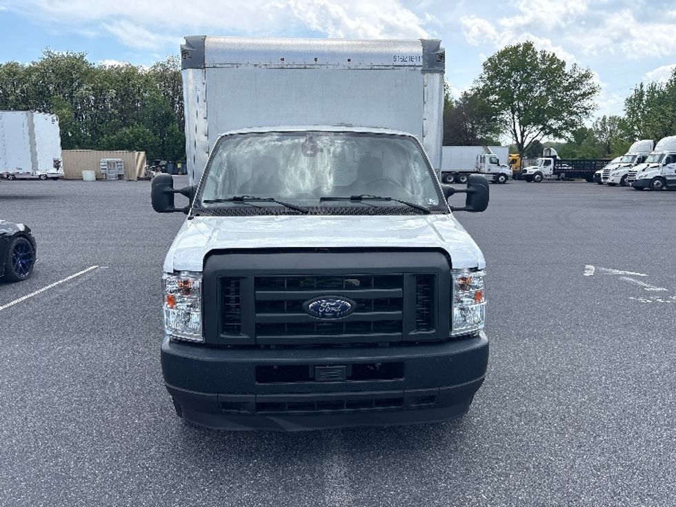 Light Duty Box Truck-Light and Medium Duty Trucks-Ford-2022-E350-Harrisburg-PA-87,462\n\t\tmiles-$ 30,000 - Image 2