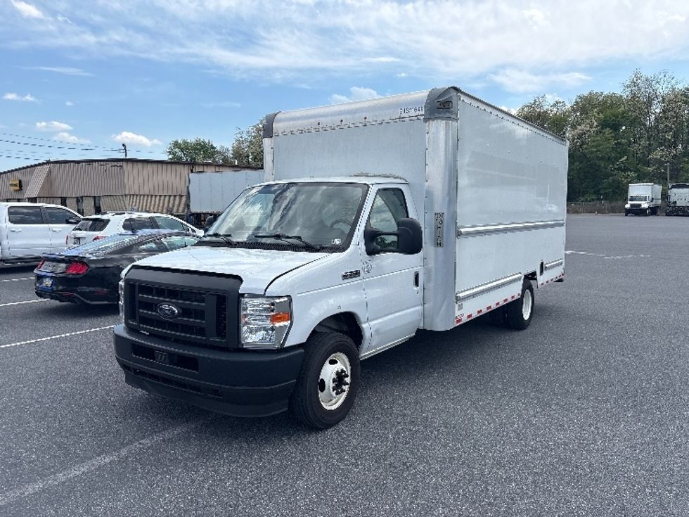 Light Duty Box Truck-Light and Medium Duty Trucks-Ford-2022-E350-Harrisburg-PA-87,462\n\t\tmiles-$ 30,000 - Image 3