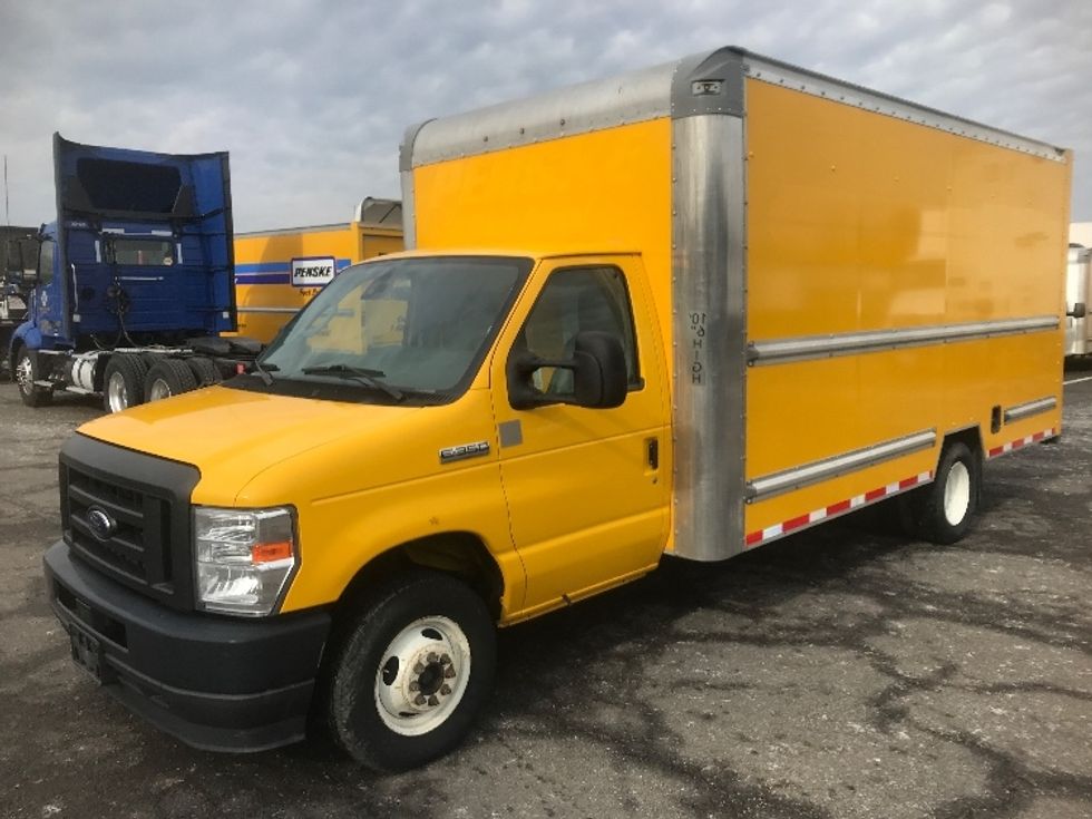 Light Duty Box Truck-Light and Medium Duty Trucks-Ford-2022-E350-Harrisburg-PA-89,004\n\t\tmiles-$ 28,250 - Image 3