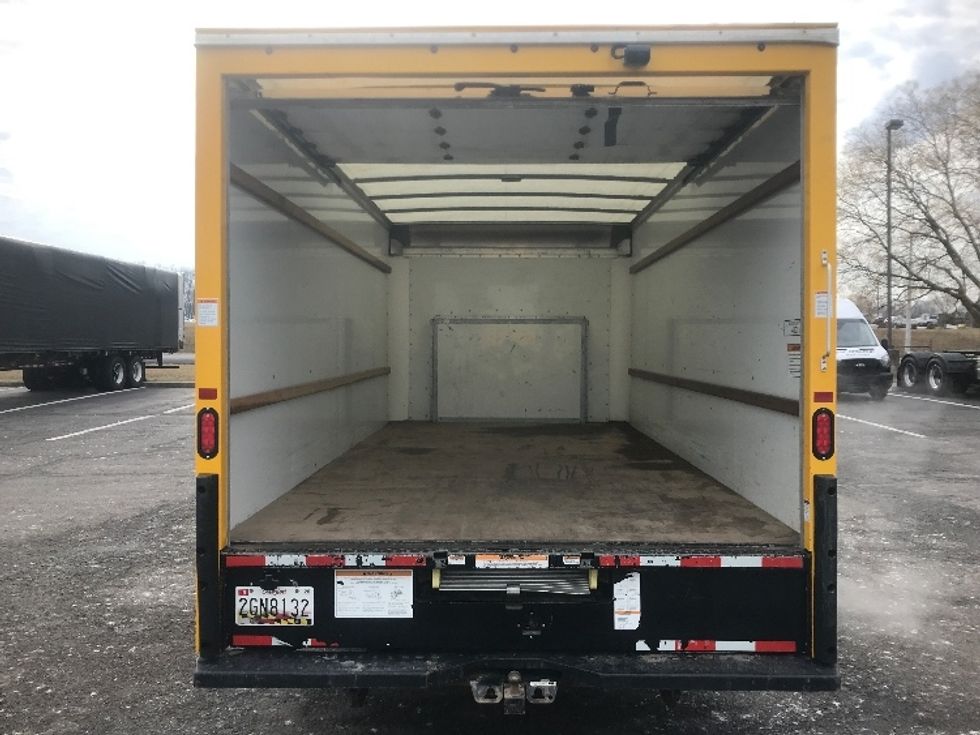 Light Duty Box Truck-Light and Medium Duty Trucks-Ford-2022-E350-Harrisburg-PA-89,004\n\t\tmiles-$ 28,250 - Image 8