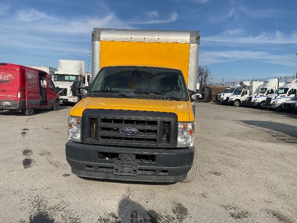 Light Duty Box Truck-Light and Medium Duty Trucks-Ford-2022-E350-Harrisburg-PA-94,456\n\t\tmiles-$ 27,750 - Image 2