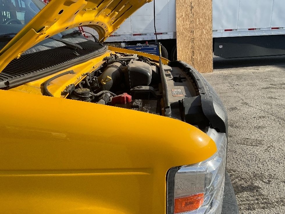 Light Duty Box Truck-Light and Medium Duty Trucks-Ford-2022-E350-Harrisburg-PA-94,456\n\t\tmiles-$ 27,750 - Image 20