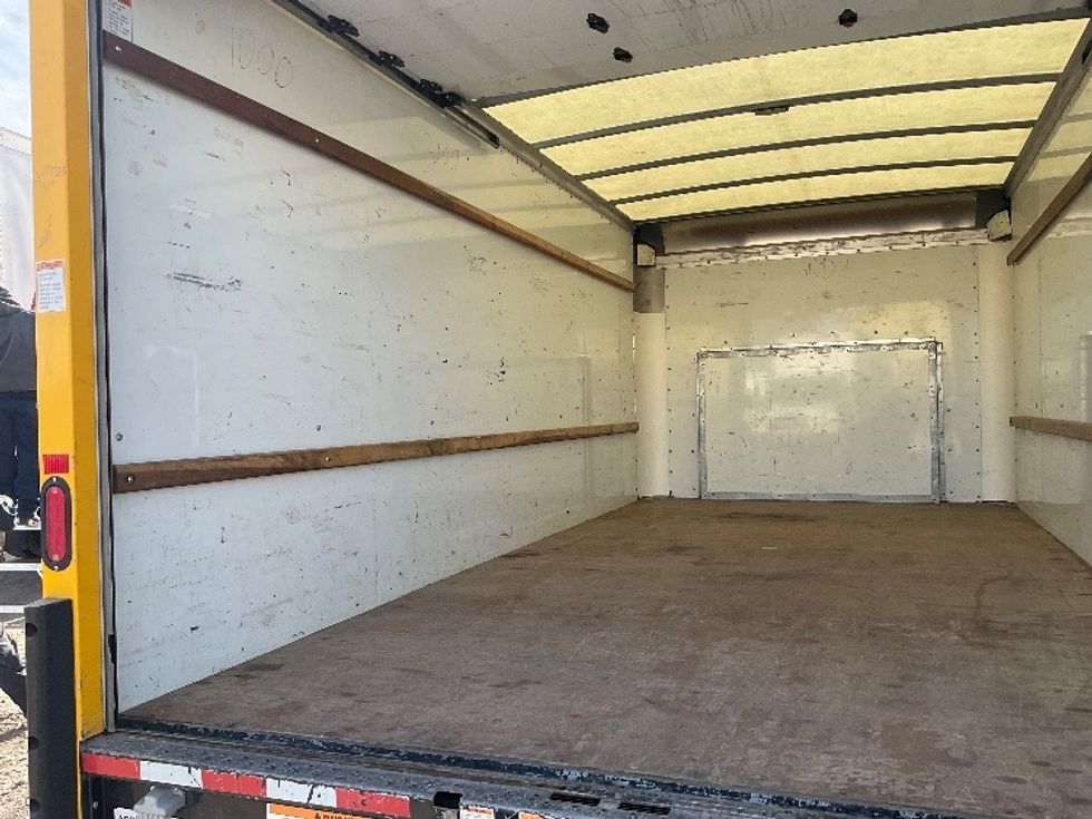 Light Duty Box Truck-Light and Medium Duty Trucks-Ford-2022-E350-Harrisburg-PA-94,456\n\t\tmiles-$ 27,750 - Image 9