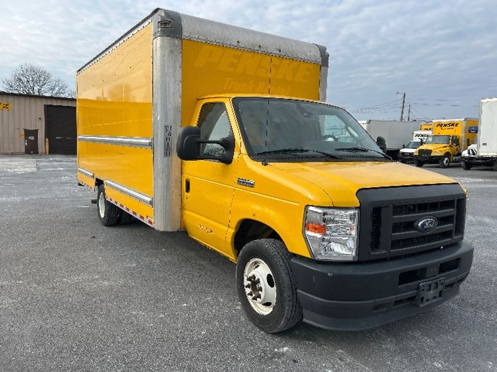 Light Duty Box Truck-Light and Medium Duty Trucks-Ford-2022-E350-Harrisburg-PA-95,984\n\t\tmiles-$ 27,500 - Image 1