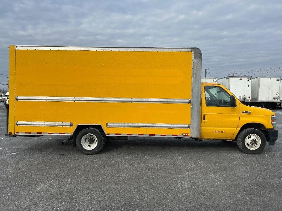 Light Duty Box Truck-Light and Medium Duty Trucks-Ford-2022-E350-Harrisburg-PA-95,984\n\t\tmiles-$ 27,500 - Image 15