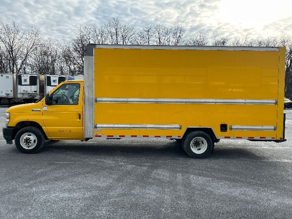 Light Duty Box Truck-Light and Medium Duty Trucks-Ford-2022-E350-Harrisburg-PA-95,984\n\t\tmiles-$ 27,500 - Image 4