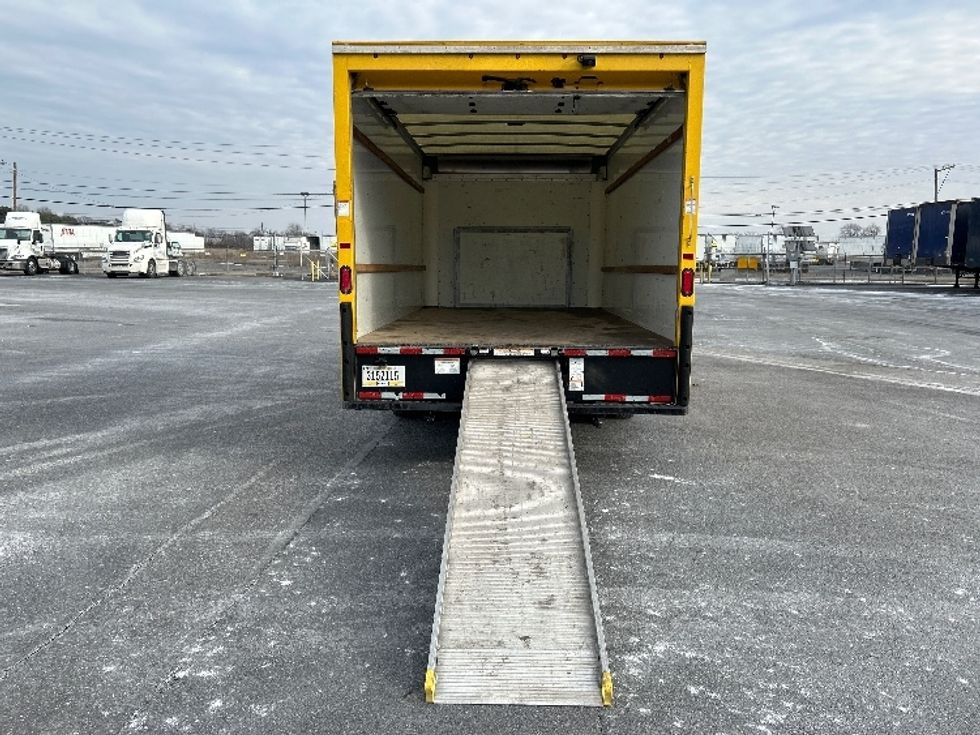 Light Duty Box Truck-Light and Medium Duty Trucks-Ford-2022-E350-Harrisburg-PA-95,984\n\t\tmiles-$ 27,500 - Image 9