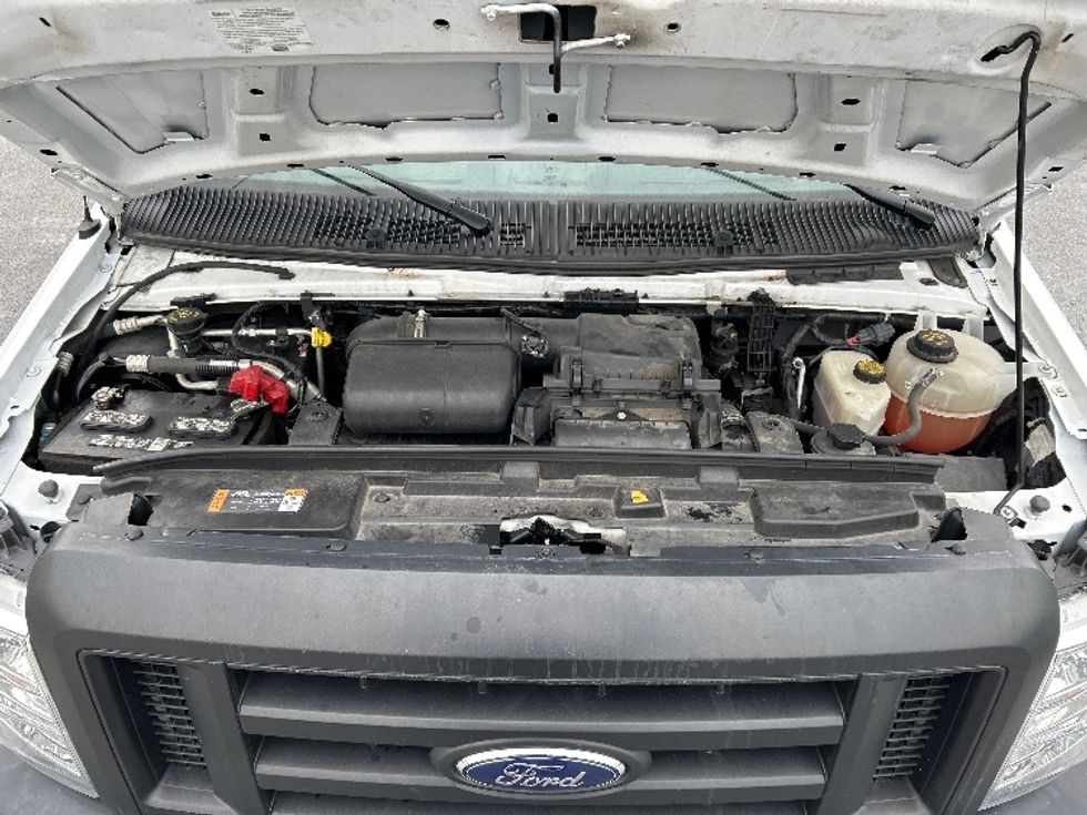 Light Duty Box Truck-Light and Medium Duty Trucks-Ford-2022-E350-Harrisburg-PA-98,714\n\t\tmiles-$ 30,000 - Image 23