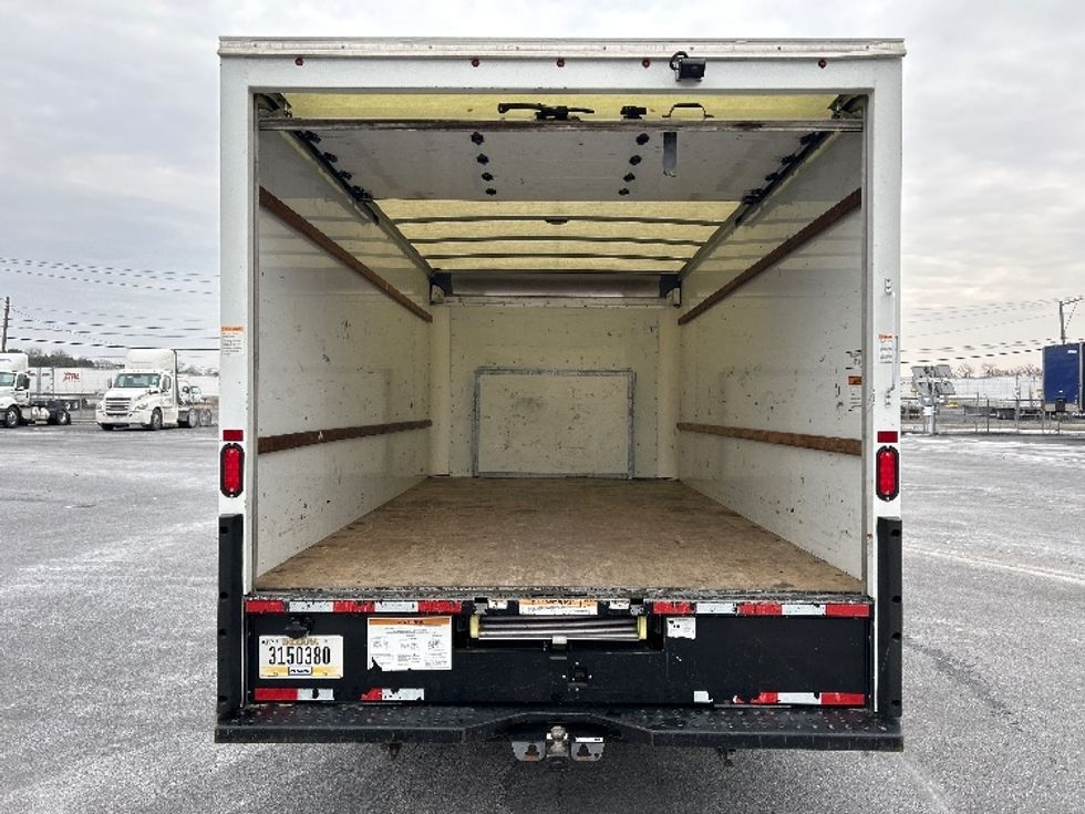 Light Duty Box Truck-Light and Medium Duty Trucks-Ford-2022-E350-Harrisburg-PA-98,714\n\t\tmiles-$ 30,000 - Image 8