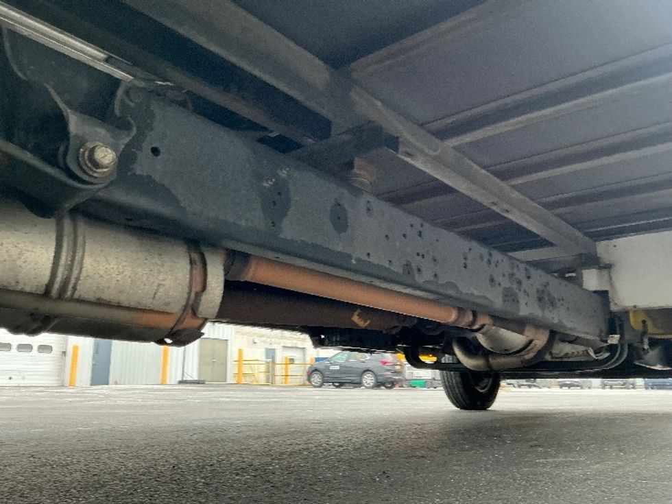 Light Duty Box Truck-Light and Medium Duty Trucks-Ford-2022-E350-Harrisburg-PA-99,308\n\t\tmiles-$ 27,250 - Image 14