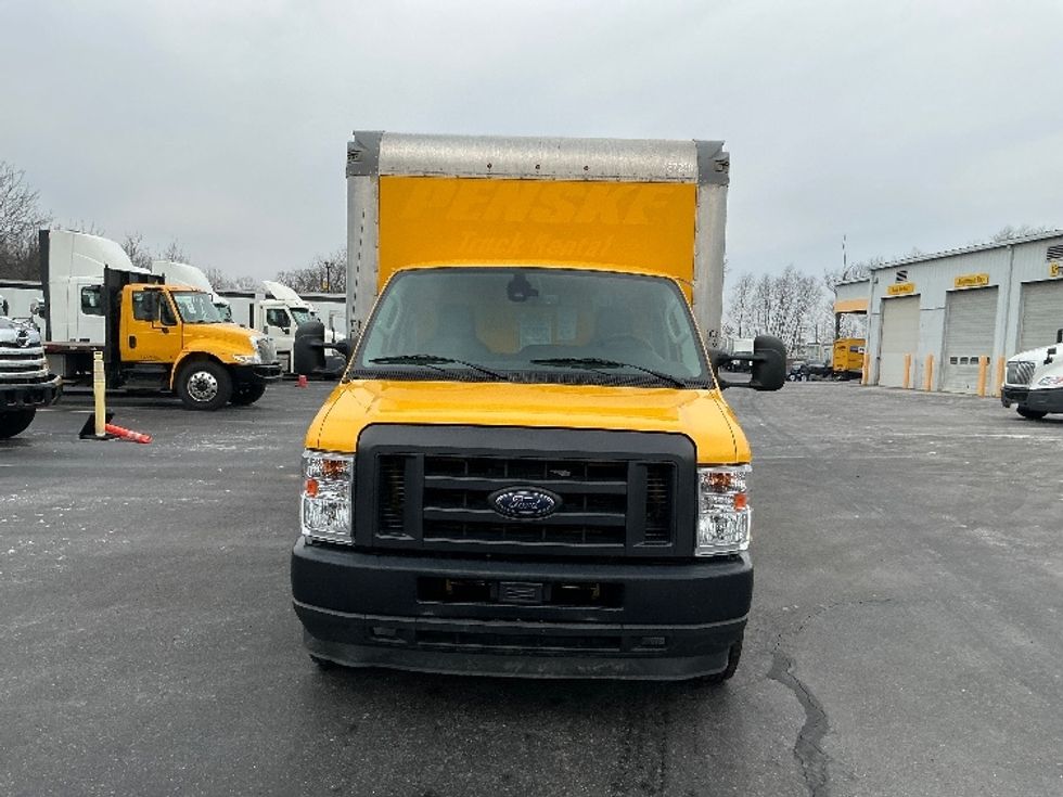 Light Duty Box Truck-Light and Medium Duty Trucks-Ford-2022-E350-Harrisburg-PA-99,308\n\t\tmiles-$ 27,250 - Image 2