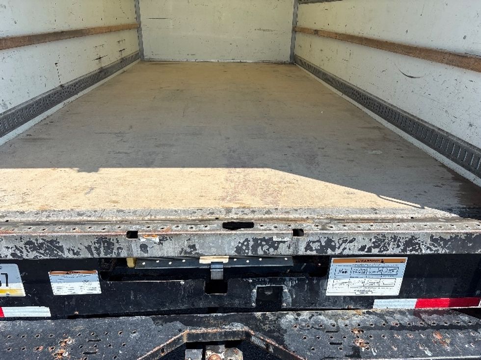 Light Duty Box Truck-Light and Medium Duty Trucks-Ford-2022-E350-Harrisonburg-VA-86,658\n\t\tmiles-$ 32,000 - Image 10