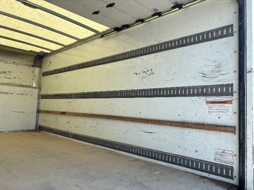 Light Duty Box Truck-Light and Medium Duty Trucks-Ford-2022-E350-Harrisonburg-VA-86,658\n\t\tmiles-$ 32,000 - Image 12