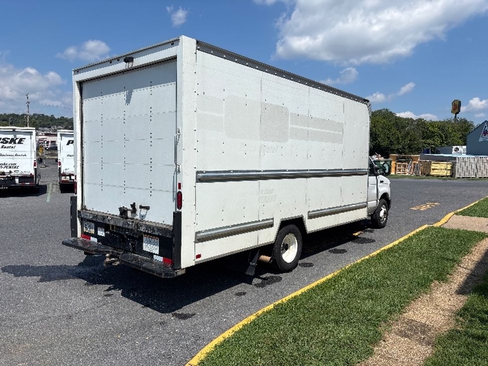 Light Duty Box Truck-Light and Medium Duty Trucks-Ford-2022-E350-Harrisonburg-VA-86,658\n\t\tmiles-$ 32,000 - Image 13