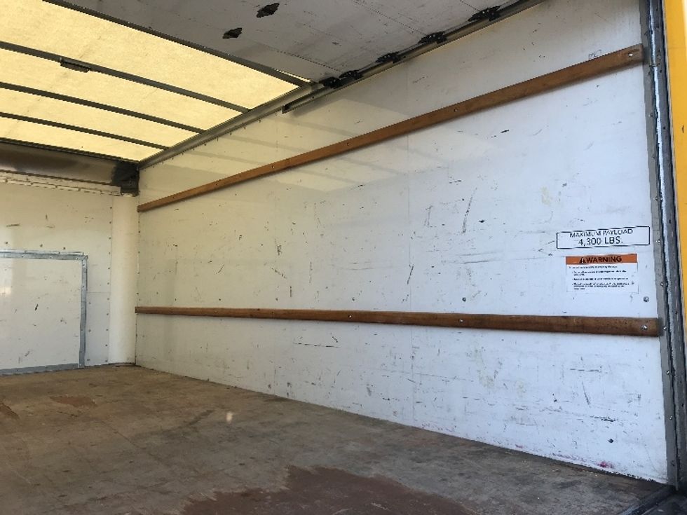 Light Duty Box Truck-Light and Medium Duty Trucks-Ford-2022-E350-Harrisonburg-VA-87,402\n\t\tmiles-$ 31,250 - Image 12