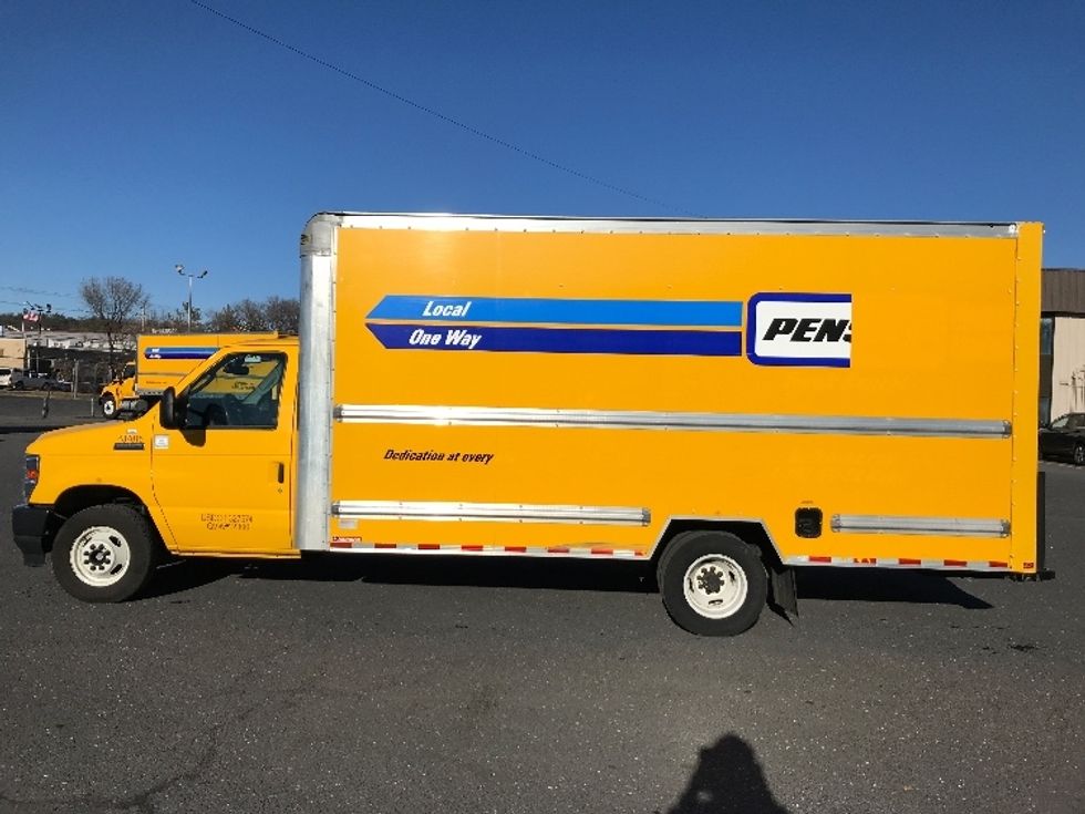 Light Duty Box Truck-Light and Medium Duty Trucks-Ford-2022-E350-Harrisonburg-VA-87,402\n\t\tmiles-$ 31,250 - Image 4