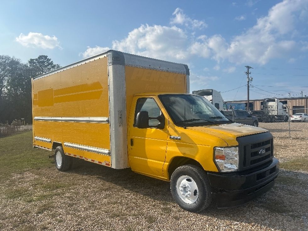 Light Duty Box Truck-Light and Medium Duty Trucks-Ford-2022-E350-Hattiesburg-MS-94,148\n\t\tmiles-$ 28,500 - Image 1