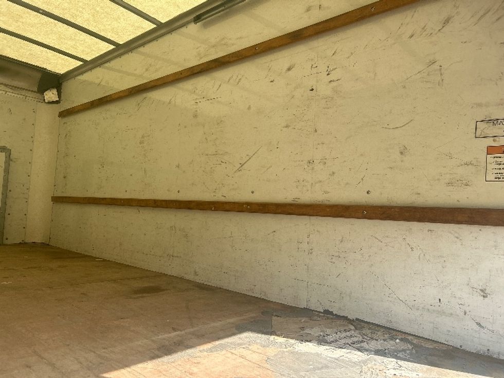 Light Duty Box Truck-Light and Medium Duty Trucks-Ford-2022-E350-Hattiesburg-MS-94,148\n\t\tmiles-$ 28,500 - Image 12