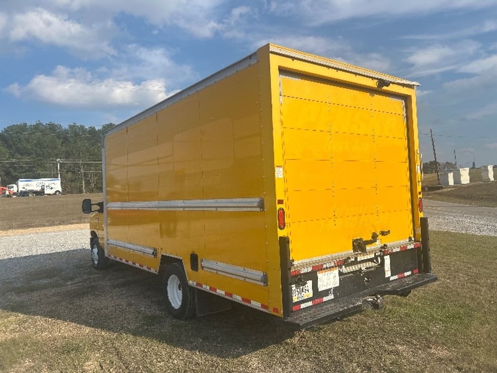 Light Duty Box Truck-Light and Medium Duty Trucks-Ford-2022-E350-Hattiesburg-MS-94,148\n\t\tmiles-$ 28,500 - Image 6