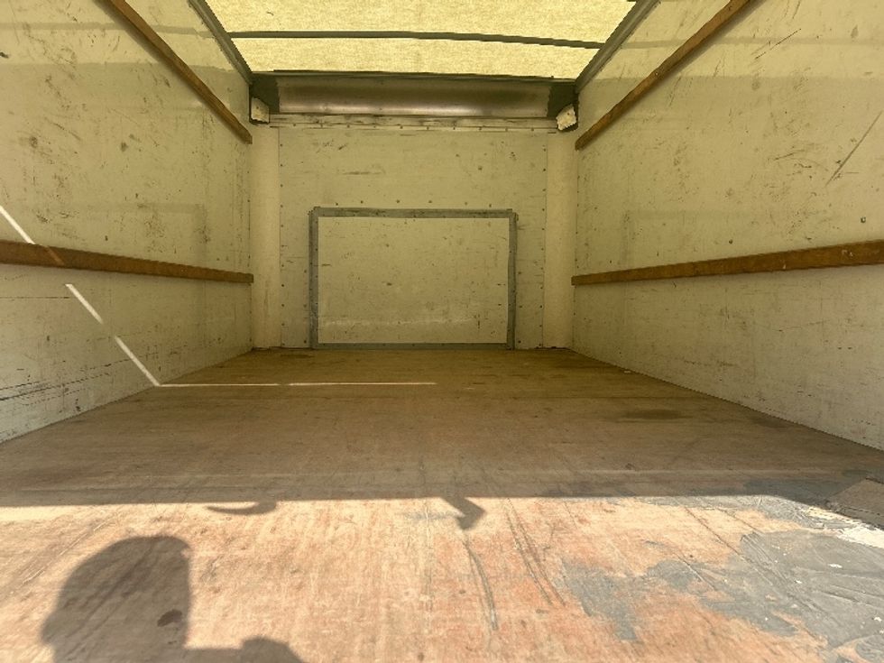 Light Duty Box Truck-Light and Medium Duty Trucks-Ford-2022-E350-Hattiesburg-MS-94,148\n\t\tmiles-$ 28,500 - Image 8