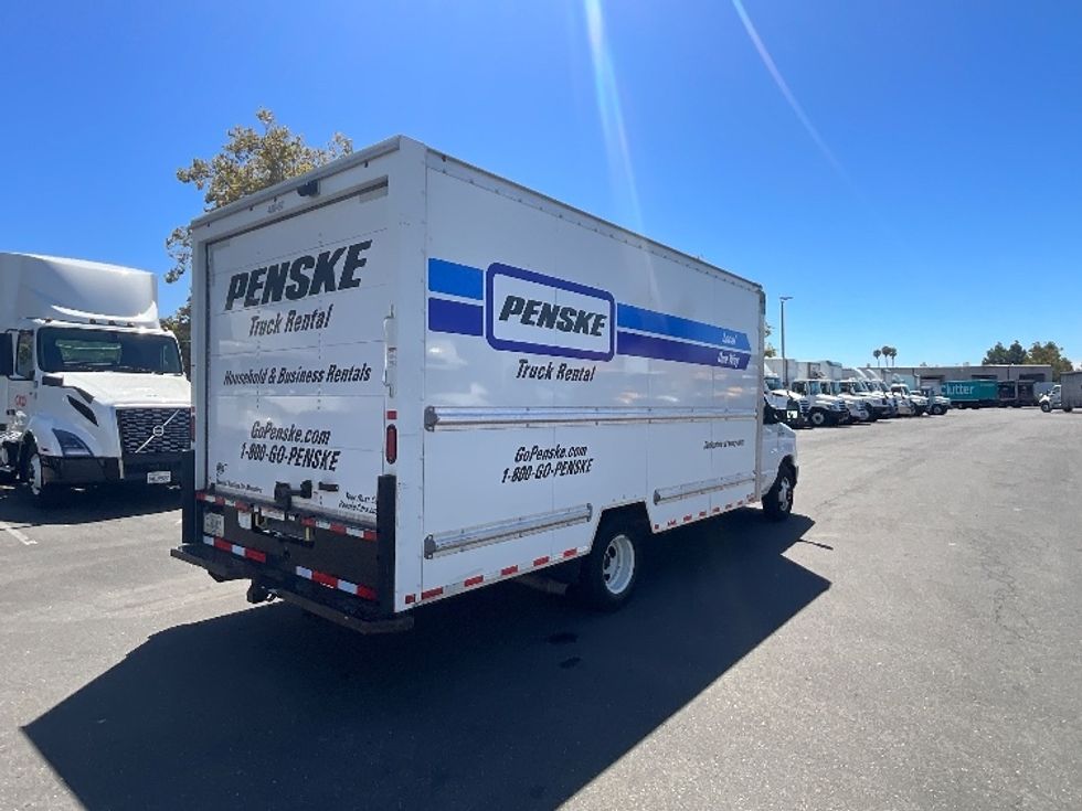 Light Duty Box Truck-Light and Medium Duty Trucks-Ford-2022-E350-Hayward-CA-134,835\n\t\tmiles-$ 25,750 - Image 13