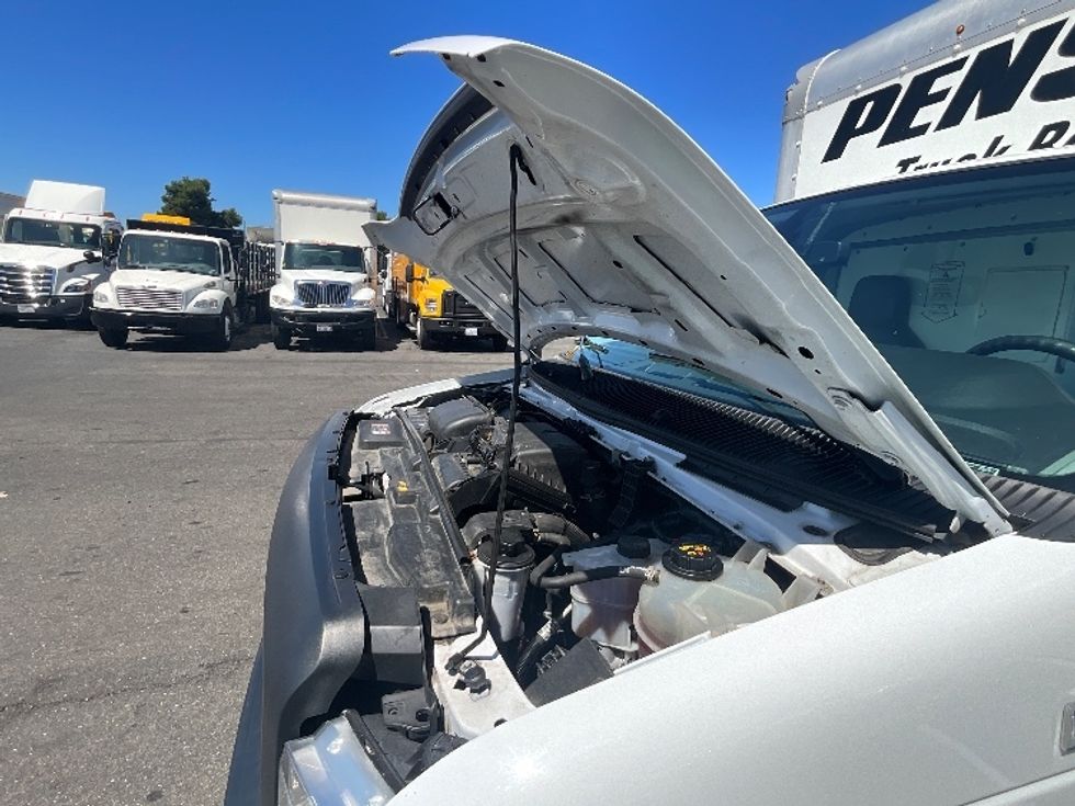 Light Duty Box Truck-Light and Medium Duty Trucks-Ford-2022-E350-Hayward-CA-134,835\n\t\tmiles-$ 25,750 - Image 24